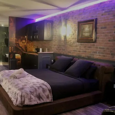 La Des Arcades Grand Place Sauna Et Balneo